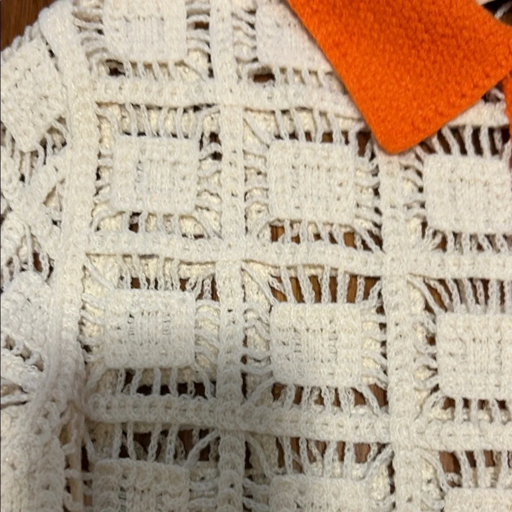 Forever 21 chic crochet
